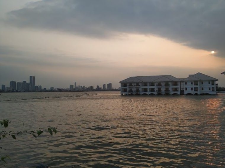 West Lake-5